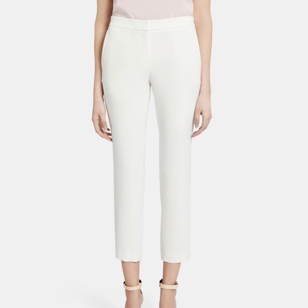 Theory Cropped Pant in Warm Ivory
